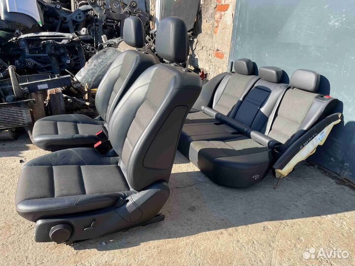Салон (комплект сидений) Mercedes Glk x204