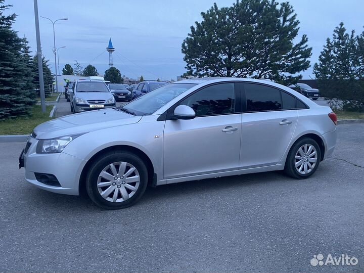 Chevrolet Cruze 1.8 AT, 2011, 174 000 км