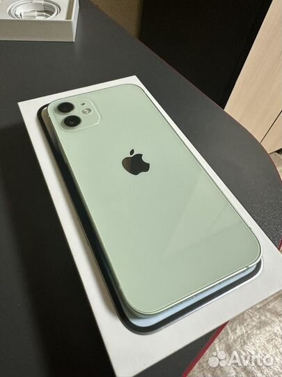 iPhone 12, 64 ГБ