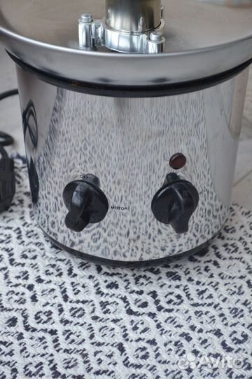 Шоколадный фонтан фондю Chocolate Fondue Fountain