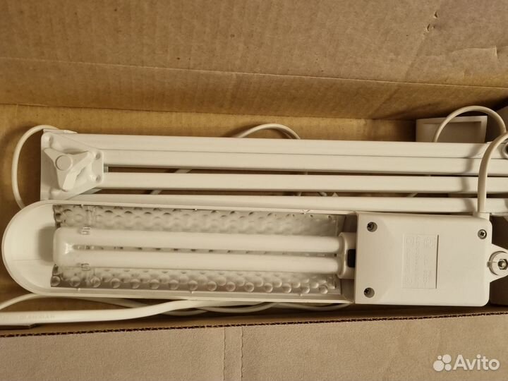 Светильник лампа настольный новый