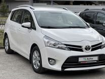 Toyota Verso 1.8 CVT, 2014, 120 000 км, с пробегом, цена 1 680 000 руб.
