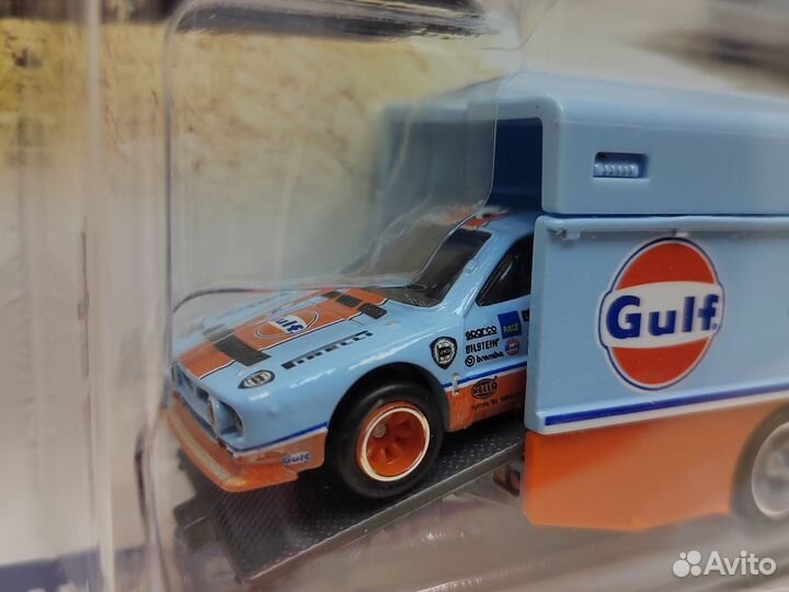 Hot Wheels Premium Team Transport #26