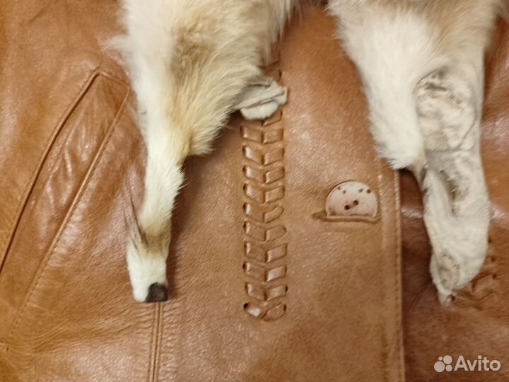 Курточка натуральная кожа с меховым воротником
