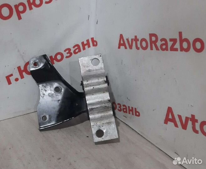 Опора двигателя Renault Logan