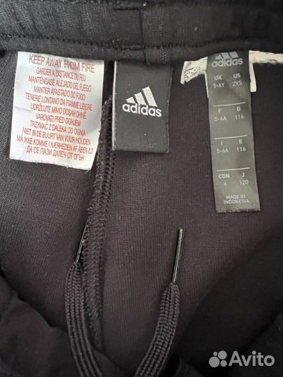 Спортивный костюм adidas