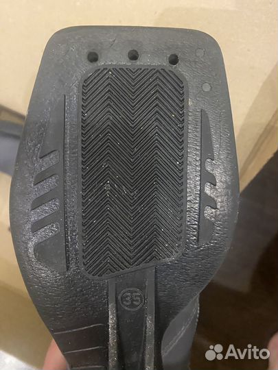 Лыжные ботинки