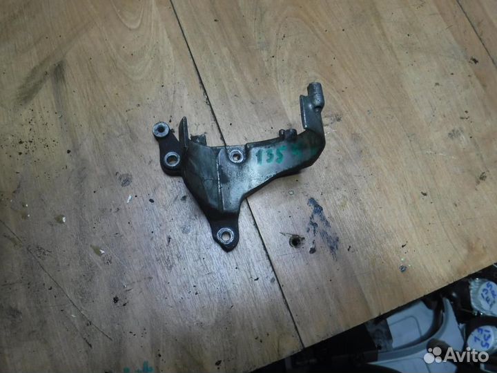 Кронштейн Focus 2 дорест