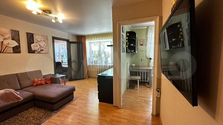 2-к. квартира, 42 м², 1/5 эт.