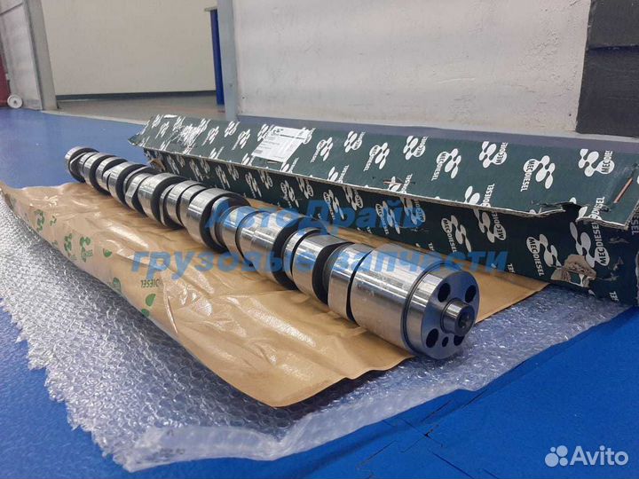 Распредвал Ивеко Стралис Траккер мотор Курсор 13