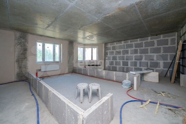 2-к. квартира, 63 м², 2/15 эт.