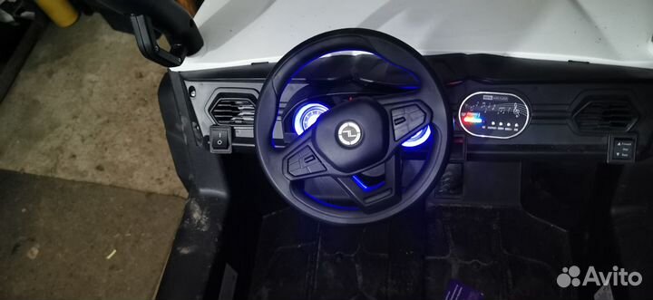 Детский электромобиль бу