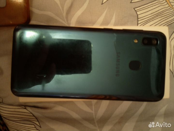 Samsung Galaxy A20, 3/32 ГБ
