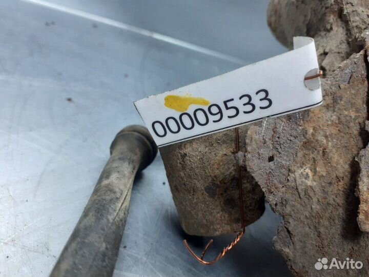 Кулак поворотный задний левый Audi 100 C4