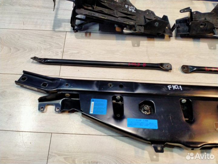 Рамка радиатора (телевизор) Bmw 528I F10 N52B30