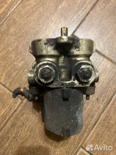 Блок ABS для BMW 7 E32