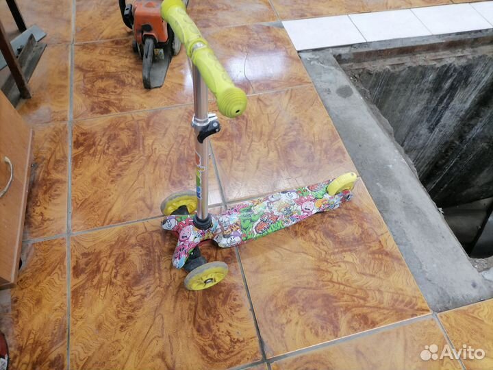 Самокат детский трехколесный