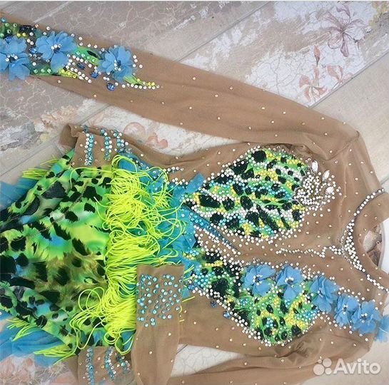 Купальник для художественной гимнастики