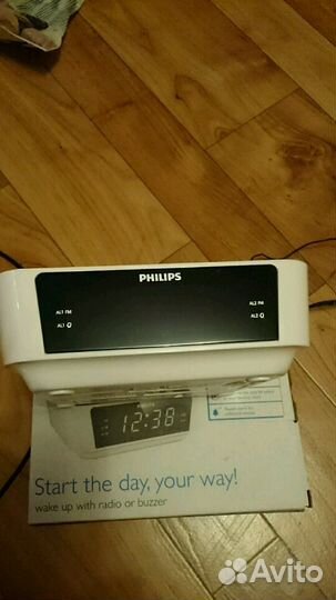 Радиочасы новые. philips