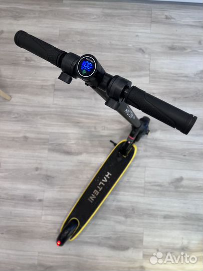 Электро самокат Halten Smile 20км/ч, 10км, 9.6кг