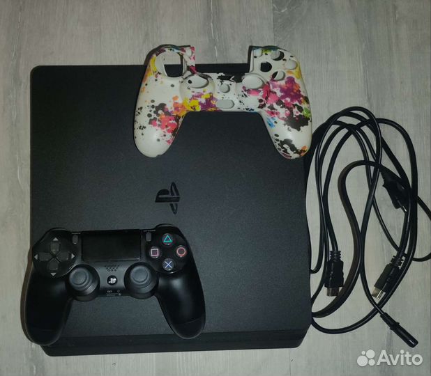Sony PS4 slim 500gb + ps plus на год