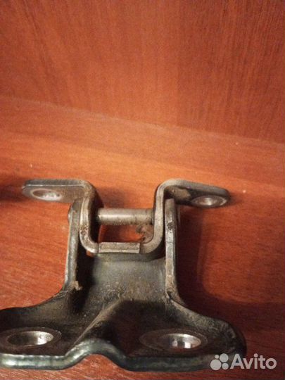 Петля двери задняя правая Ssangyong Kyron 2010