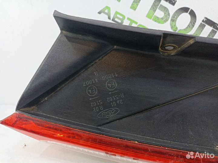 Стоп-сигнал задний правый Ford Focus хэтчбек 5дв