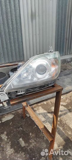 Фара левая ксенон Мazda 5 2008 CR19