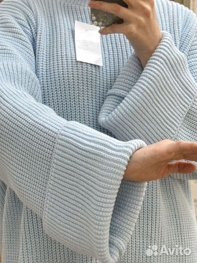 Вязаный свитер
