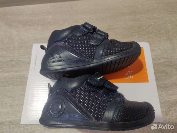 Детские ботинки туфли Biomecanics на липучках р.21