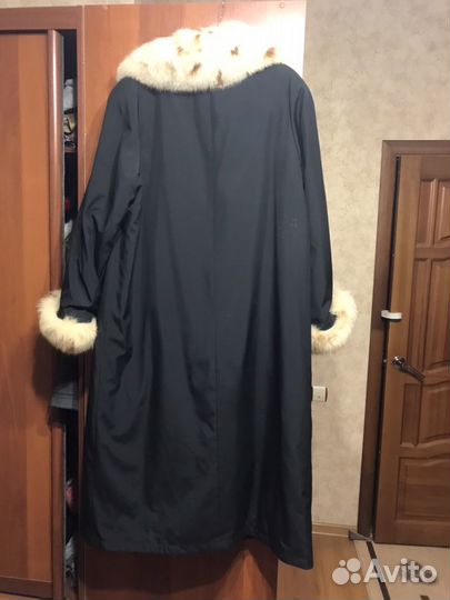 Пальто с натуральным мехом