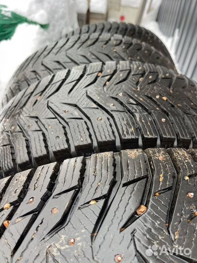 Marshal WinterCraft Ice WI31 215/60 R16