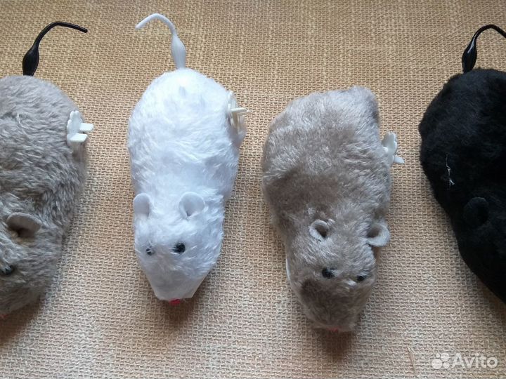 Мышка для кошки