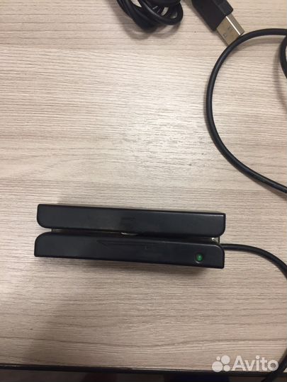 Считыватель магнитных карт