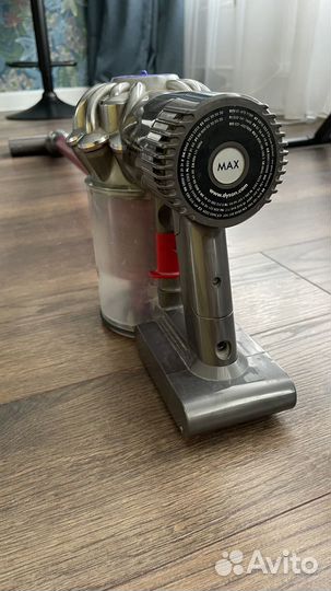 Пылесос Dyson DC62 (полный комплект)
