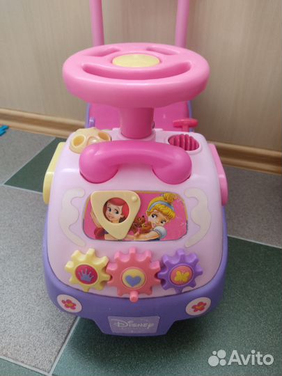 Машинка толокар каталка