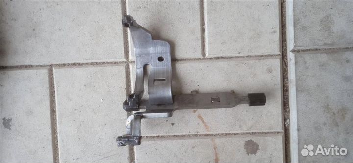 Вилка включения передачи VW Golf V Plus 2005-2014