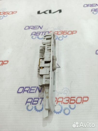 Плафон подсветки салона Nissan Note 1.6 HR16 2013