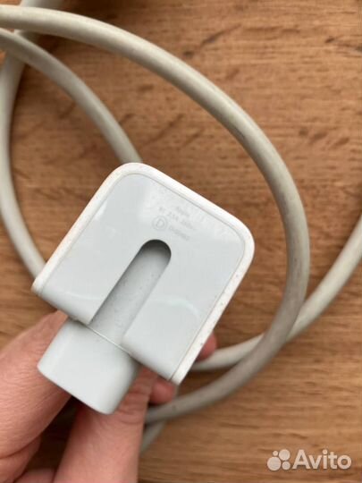 Провод для зарядки MacBook