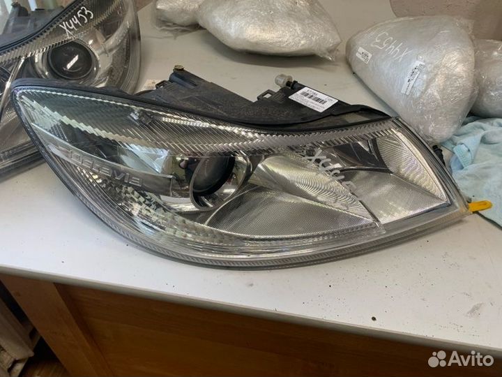Фара правая Skoda Octavia (A5 1Z) 2004-2013