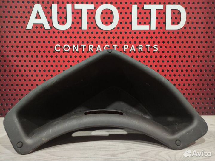 Обшивка багажника Jeep Grand Cherokee WK2 2016