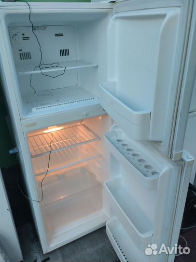 Холодильник LG