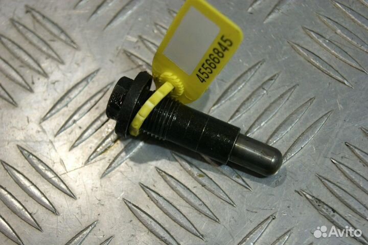 Болт Kawasaki GPZ400R