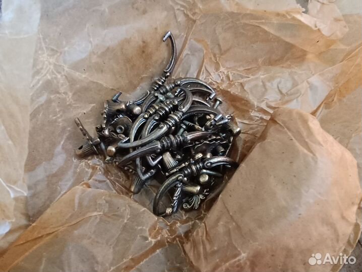 Мебельная фурнитура