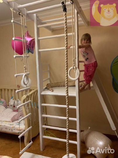 Шведская стенка с балконом и аксессуарами