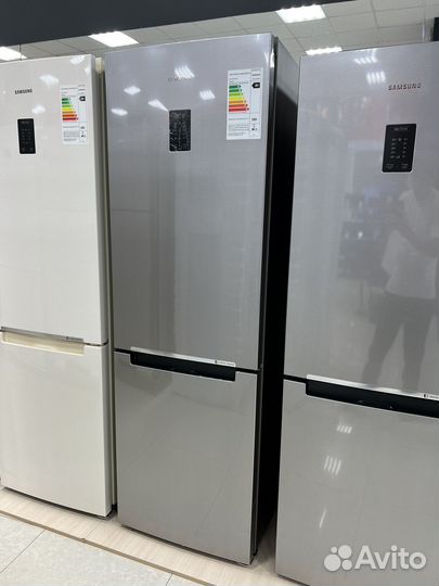 Холодильник Samsung RB33A32N0SA