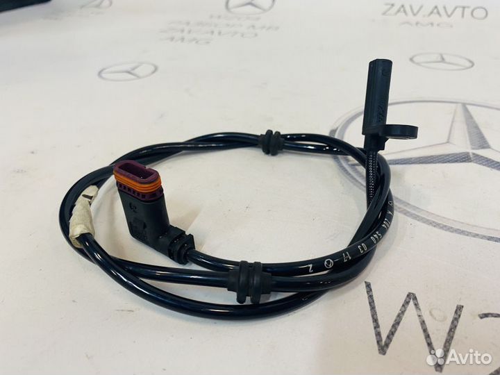 Датчик Abs задний Mercedes W204