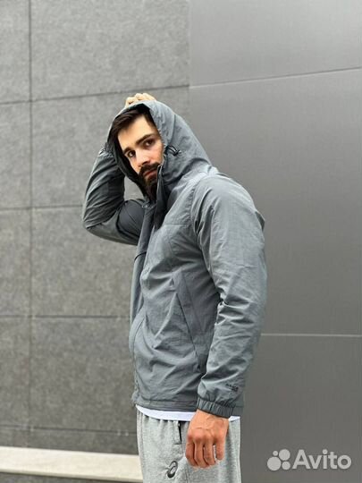 Ветровка asics