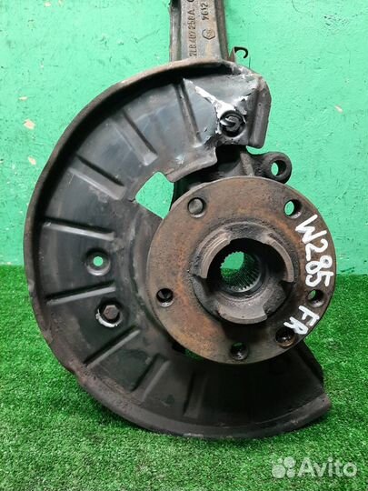 Кулак передний правый volkswagen Touareg (7L) 2006