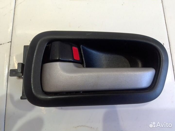 Ручка двери внутренняя задняя левая